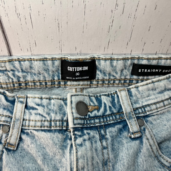 Cotton on Jean Shorts. Size 30 - Picture 3 of 3